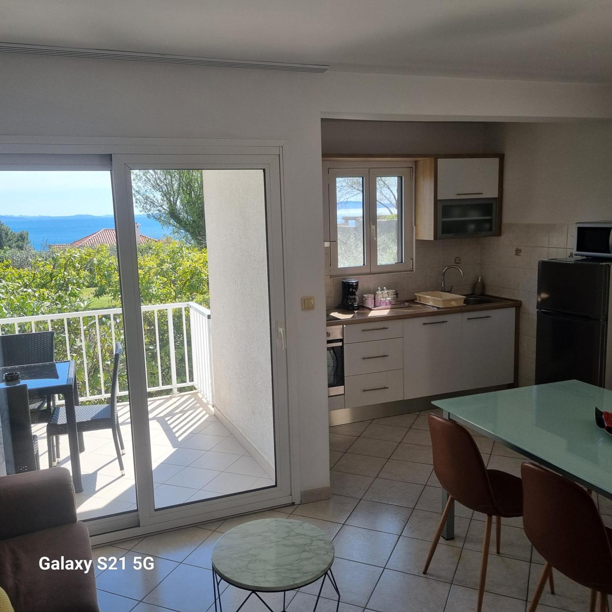 Apartment Green Oasis Split Dış mekan fotoğraf